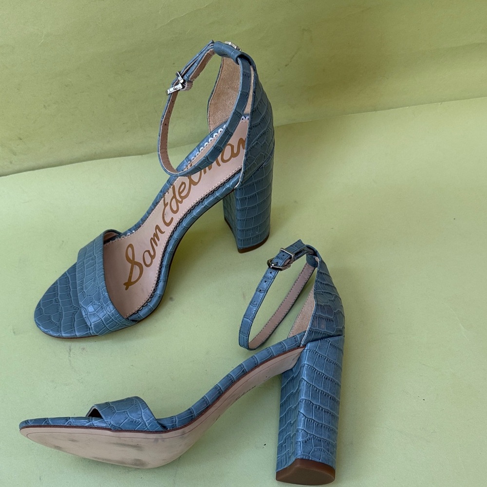 Sam Edelman Grayish Blue Croc-Embossed Leather Heels with Silver Hardware - Picture 3 of 10